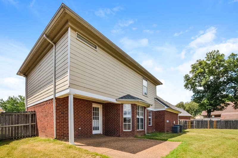 1,970/Mo, 2798 Shady Well Cv Cordova, TN 38016 Rear View 2