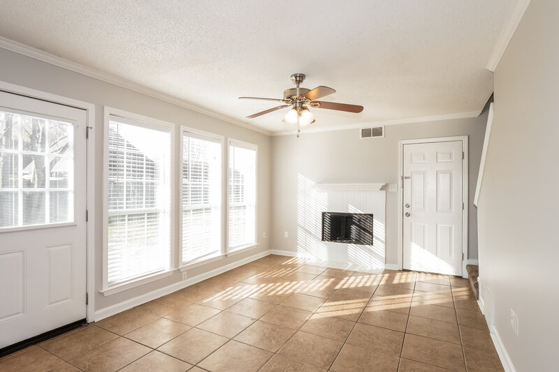 1,940/Mo, 6671 Hidden Fern Ln E Bartlett, TN 38135 Living Room View