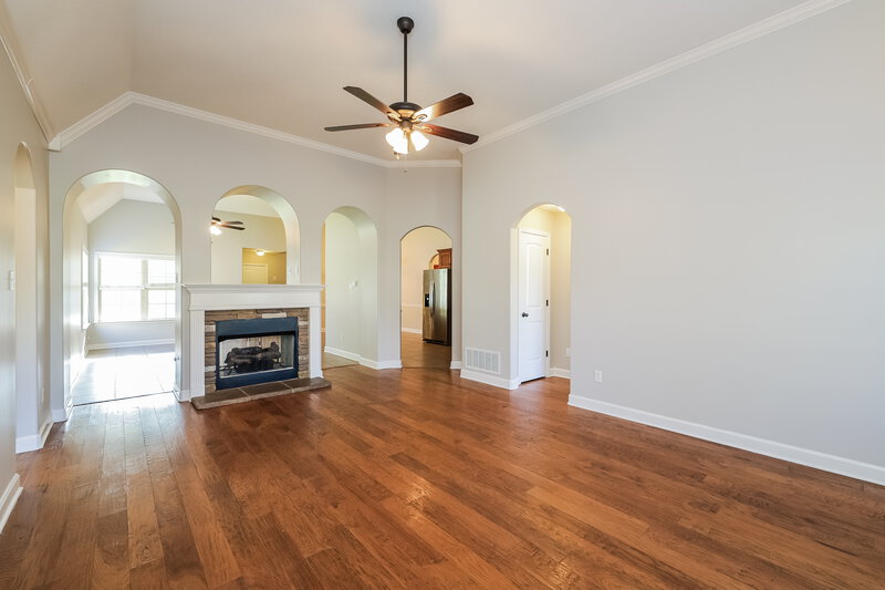 2,660/Mo, 5279 Conifer View Ln Lakeland, TN 38002 Living Room View