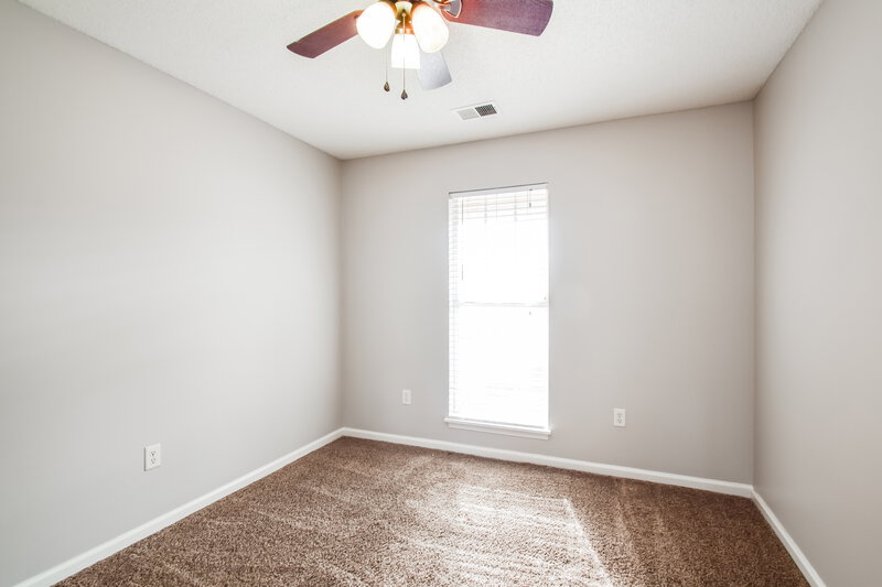 1,790/Mo, 7776 Parkwood Cove Southaven, MS 38671 Bedroom View