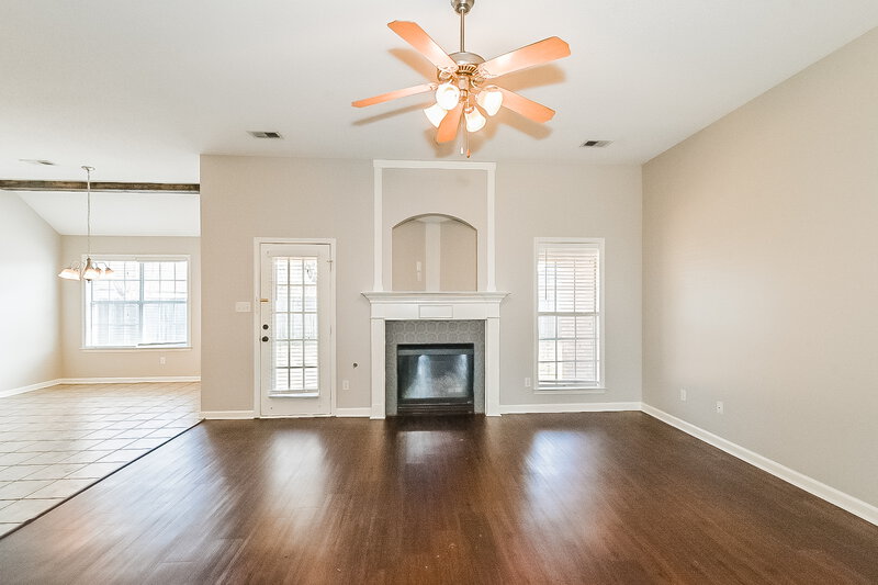 2,075/Mo, 7854 Meadow Ridge Lane Olive Branch, MS 38654 Living Room View