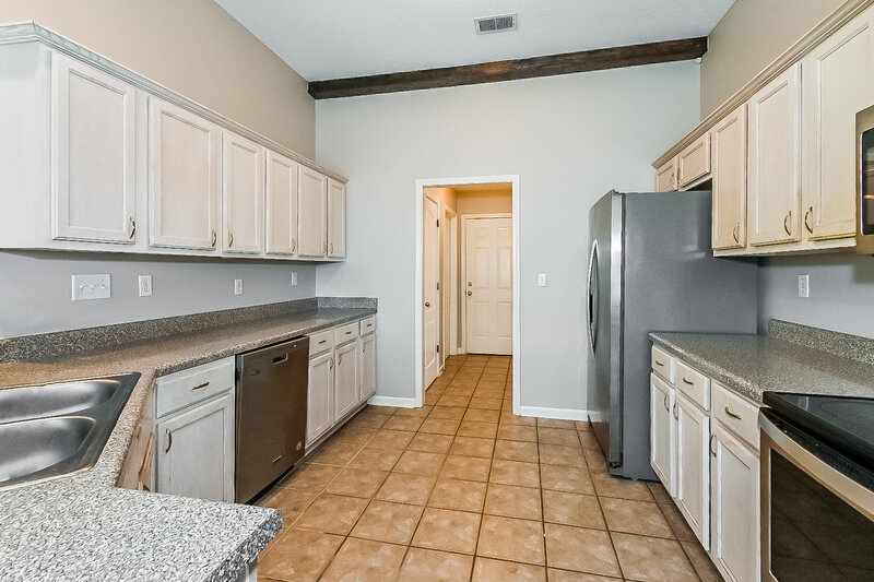 2,075/Mo, 7854 Meadow Ridge Lane Olive Branch, MS 38654 Kitchen View