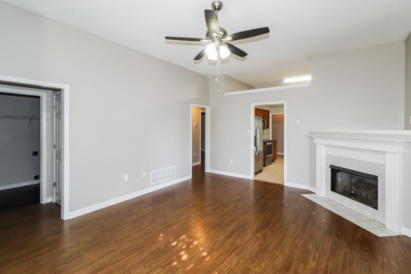 1,590/Mo, 7366 Pecan Meadow Dr E Olive Branch, MS 38654 Living Room View