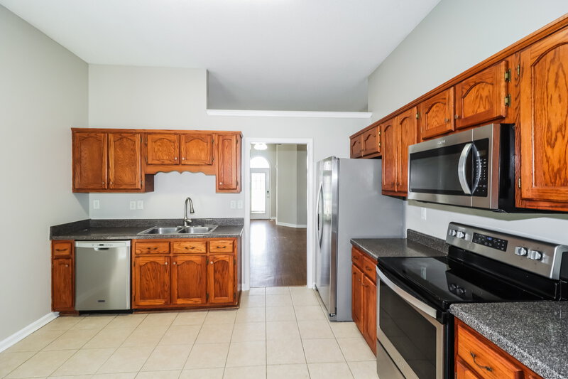 1,590/Mo, 7366 Pecan Meadow Dr E Olive Branch, MS 38654 Kitchen View 2