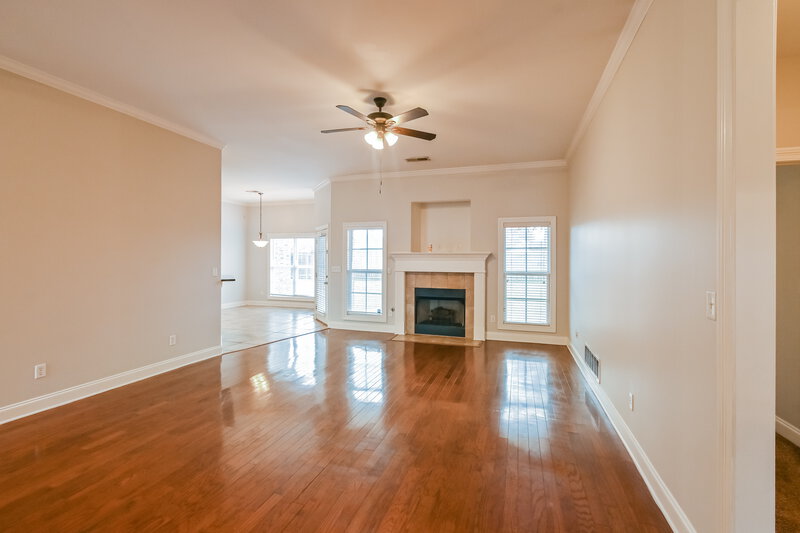 3,460/Mo, 2913 Summer Oaks Place Southaven, MS 38672 Living Room View 2