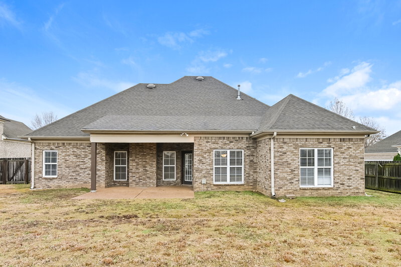 3,460/Mo, 2913 Summer Oaks Place Southaven, MS 38672 Rear View