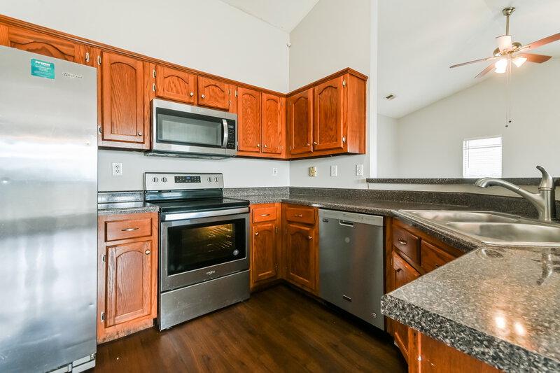 1,655/Mo, 4255 Man Of War Dr Southaven, MS 38671 Kitchen View 2