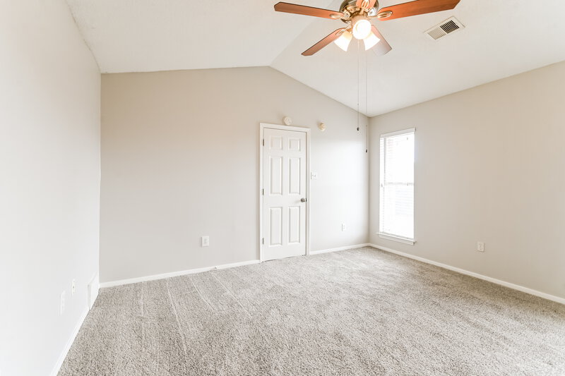 1,655/Mo, 4255 Man Of War Dr Southaven, MS 38671 Main Bedroom View 2