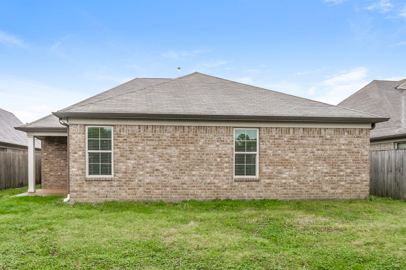 1,860/Mo, 9426 Darren Circle S Cordova, TN 38018 Rear View