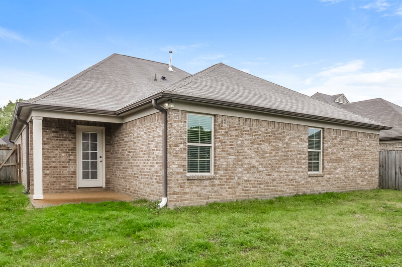 1,860/Mo, 9426 Darren Circle S Cordova, TN 38018 Rear View 2