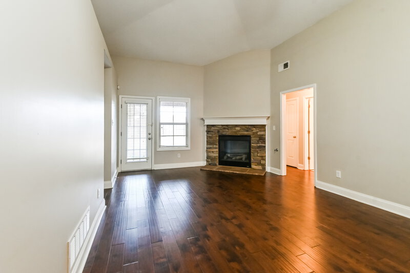 1,930/Mo, 3252 E Hartland Dr Southaven, MS 38672 Living Room View 2