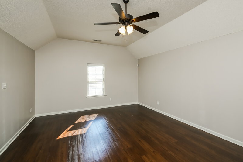 2,610/Mo, 9480 Eckley Pl Cordova, TN 38018 Living Room View 2