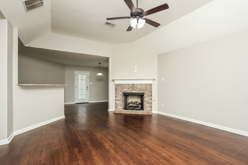 2,810/Mo, 9476 Eckley Pl Cordova, TN 38018 Living Room View 2