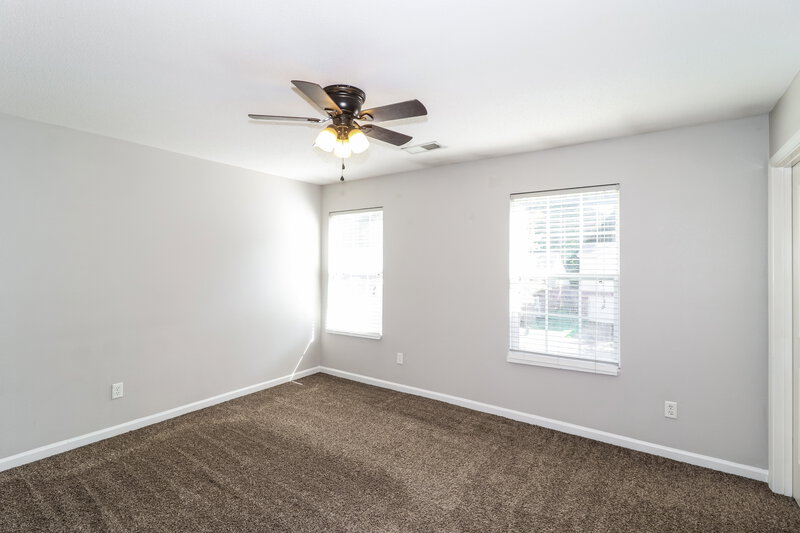 1,585/Mo, 10216 Cottage Farms Dr Cordova, TN 38016 Main Bedroom View