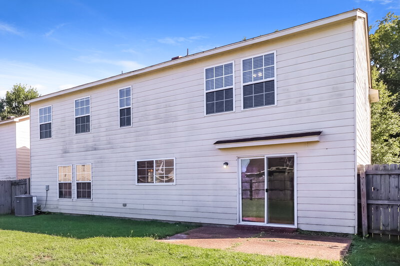 1,585/Mo, 10216 Cottage Farms Dr Cordova, TN 38016 Rear View