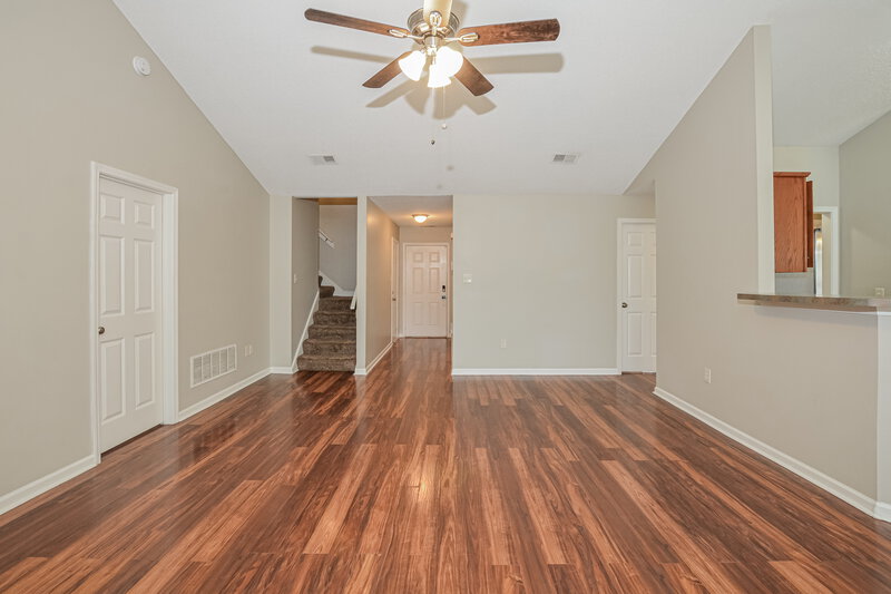 2,400/Mo, 1813 Cherry Creek Dr Southaven, MS 38671 Living Room View