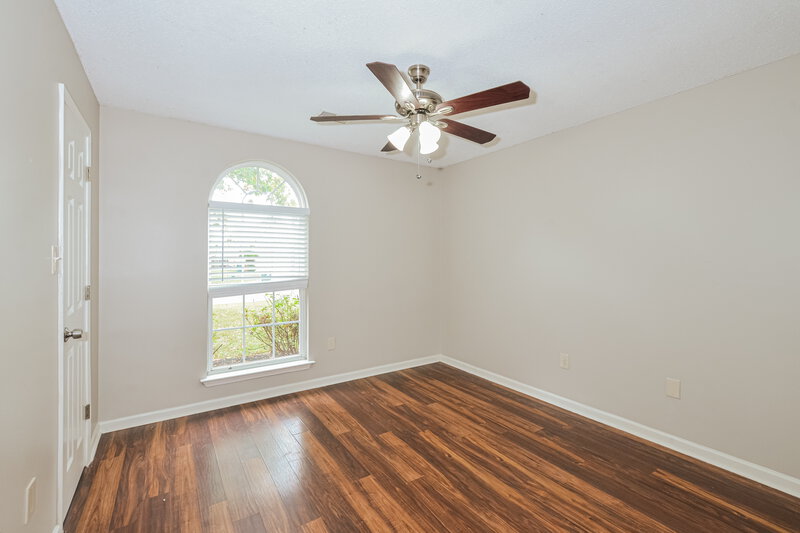 2,400/Mo, 1813 Cherry Creek Dr Southaven, MS 38671 Bedroom View 3