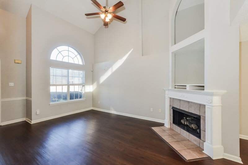 1,810/Mo, 9761 W Dogwood Court Olive Branch, MS 38654 Living Room View 3