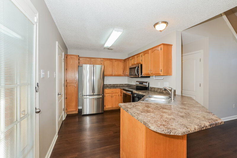 1,810/Mo, 9761 W Dogwood Court Olive Branch, MS 38654 Kitchen View