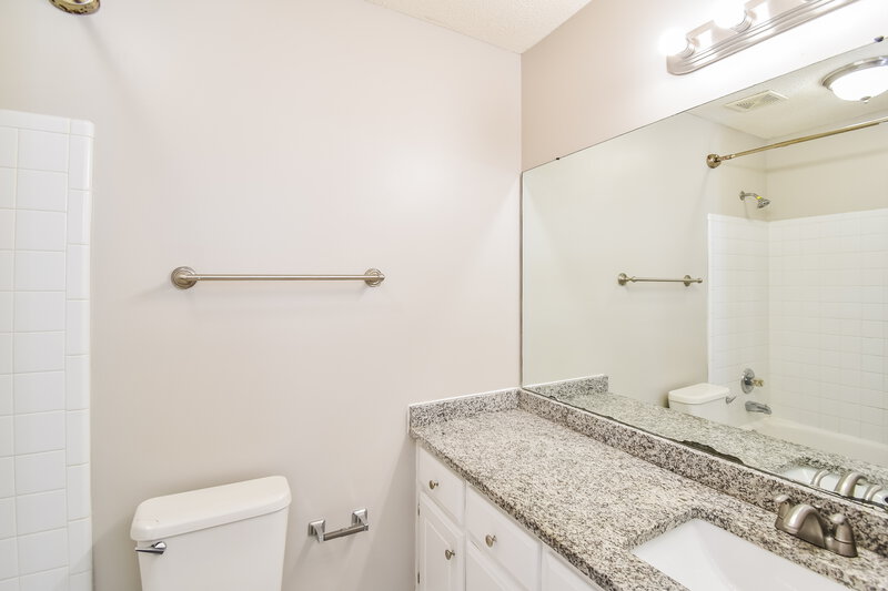 2,230/Mo, 7730 Shadow Fork Ln Arlington, TN 38002 Bathroom View