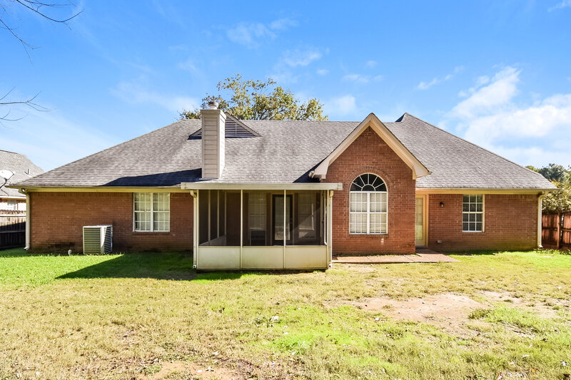 2,230/Mo, 7730 Shadow Fork Ln Arlington, TN 38002 Rear View 2