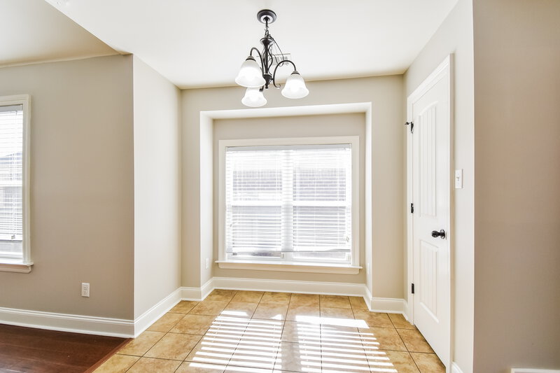 1,675/Mo, 3080 Magnolia Dr Hernando, MS 38632 Breakfast Nook View