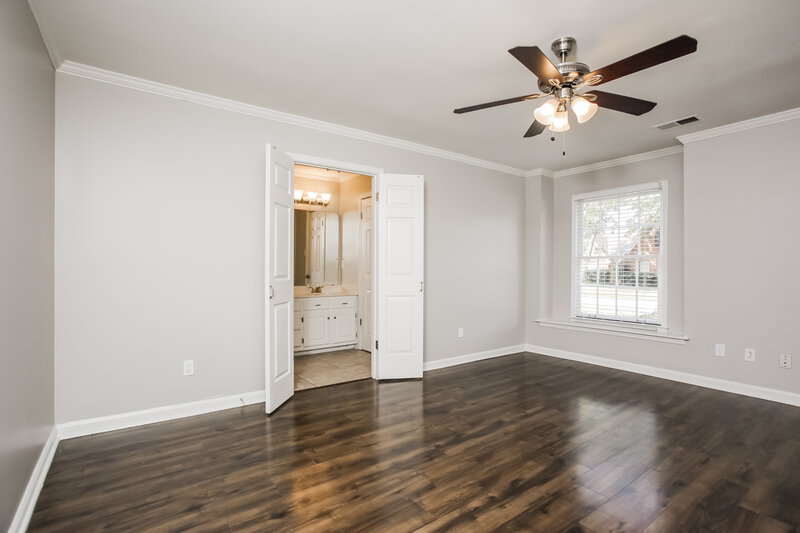 1,735/Mo, 8159 N Creekside Cir Memphis, TN 38016 Main Bedroom View