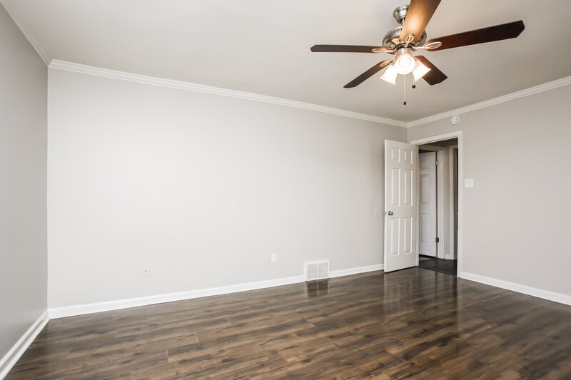 1,735/Mo, 8159 N Creekside Cir Memphis, TN 38016 Main Bedroom View 2