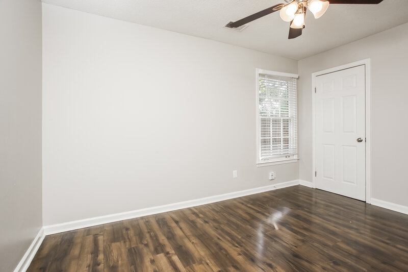 1,735/Mo, 8159 N Creekside Cir Memphis, TN 38016 Bedroom View 3