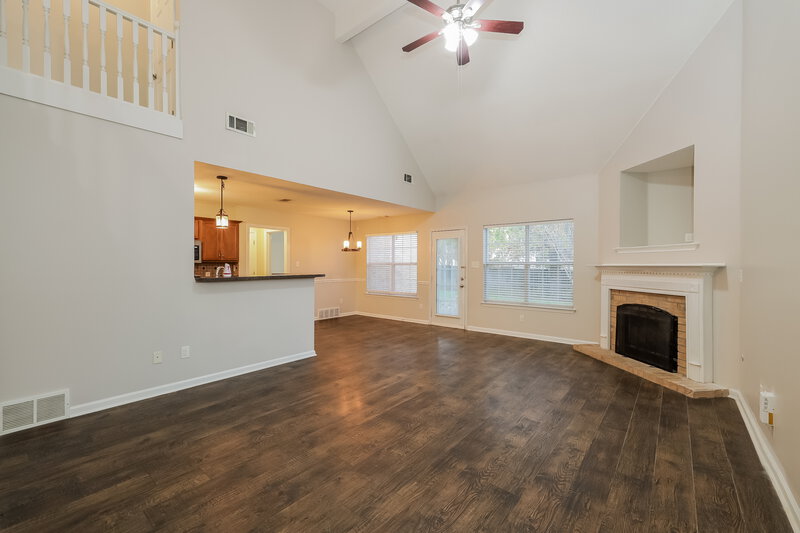 2,470/Mo, 375 Dogwood Springs Dr Oakland, TN 38060 Living Room View