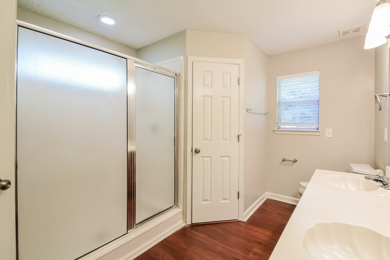 1,840/Mo, 6205 Morgan Manor Cv Olive Branch, MS 38654 Main Bathroom View