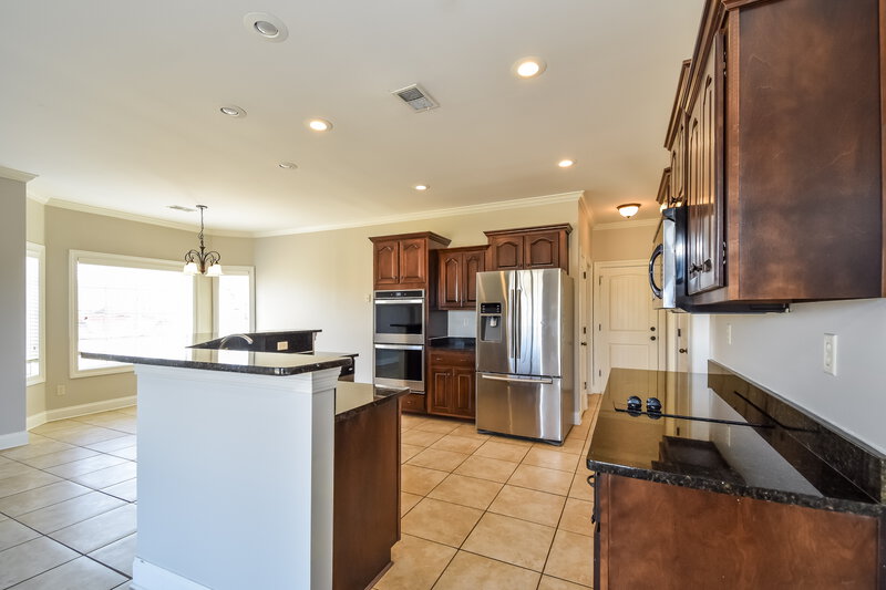 2,725/Mo, 2140 Redbud Cove Southaven, MS 38672 Kitchen View