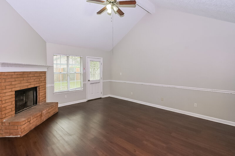 1,720/Mo, 6618 Kimberly Dr Olive Branch, MS 38654 Living Room View 3