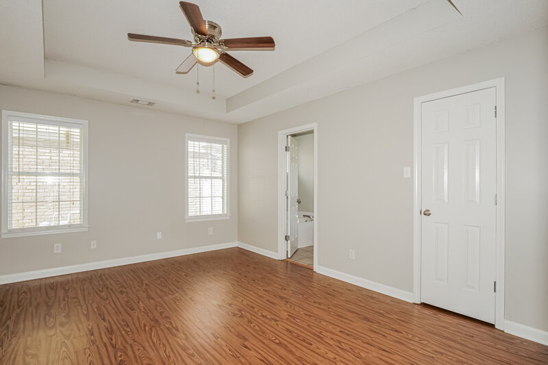2,035/Mo, 1118 Greenwich Dr Hernando, MS 38632 Main Bedroom View