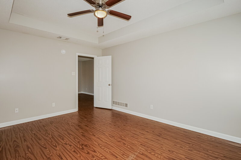 2,035/Mo, 1118 Greenwich Dr Hernando, MS 38632 Main Bedroom View 2