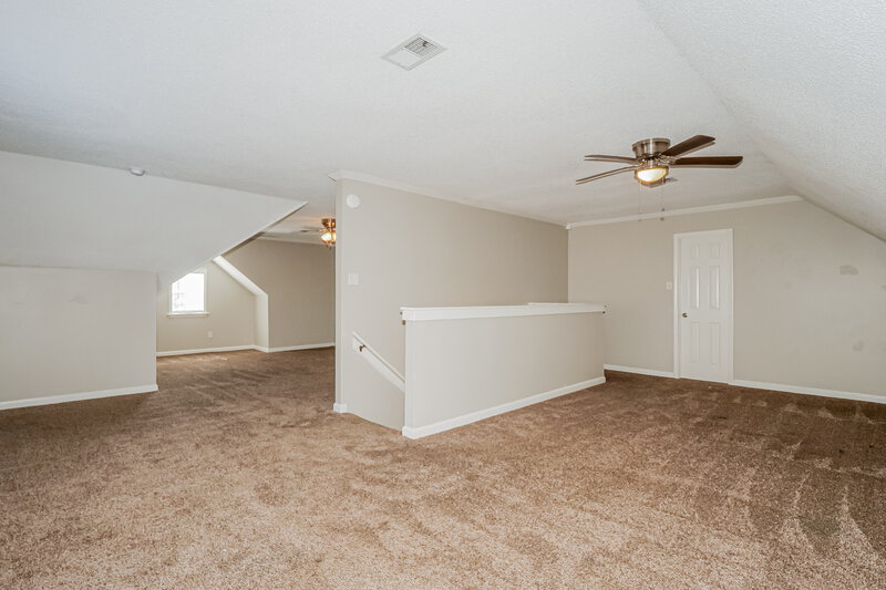 2,035/Mo, 1118 Greenwich Dr Hernando, MS 38632 Loft View