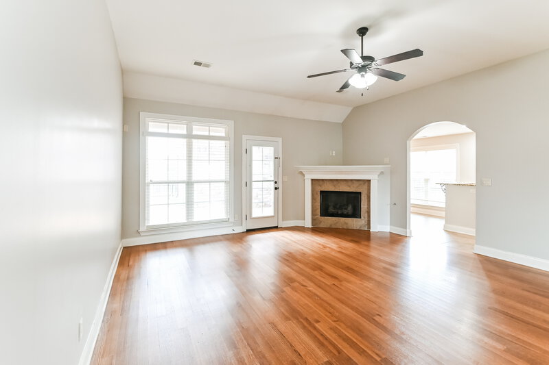 2,095/Mo, 4737 W Petite Loop Olive Branch, MS 38654 Living Room View 3