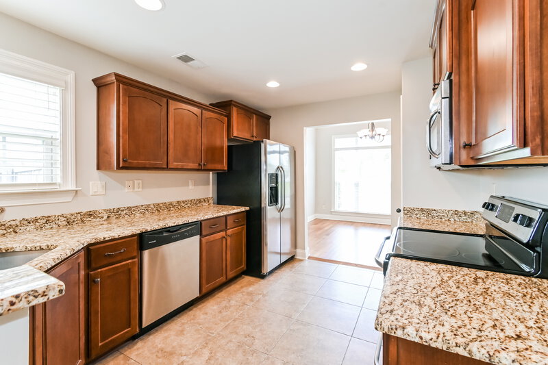 2,095/Mo, 4737 W Petite Loop Olive Branch, MS 38654 Kitchen View 3