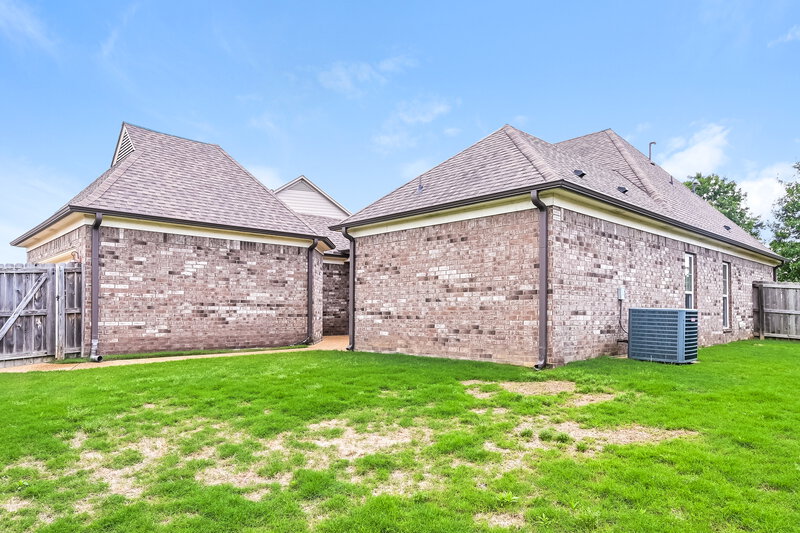 2,095/Mo, 4737 W Petite Loop Olive Branch, MS 38654 Rear View