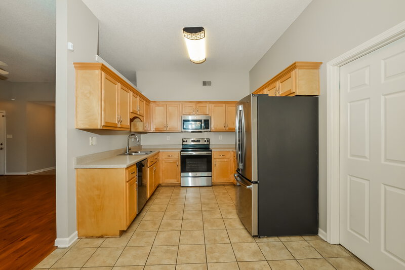 1,985/Mo, 7076 Maple Grove Rd Olive Branch, MS 38654 Kitchen View 2