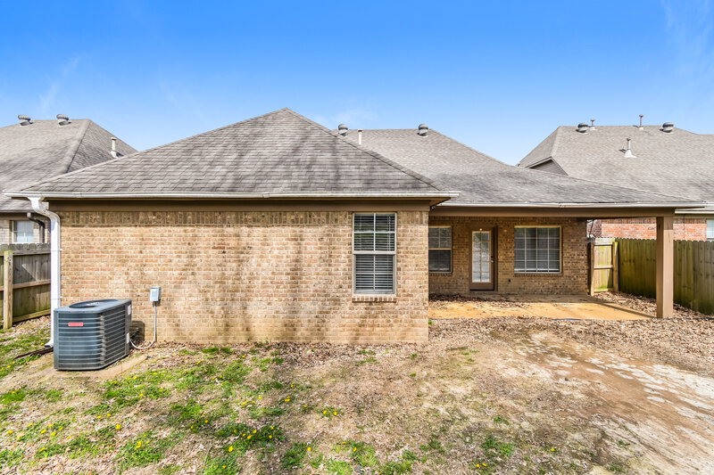 1,885/Mo, 4208 Markston Dr Southaven, MS 38672 Rear View