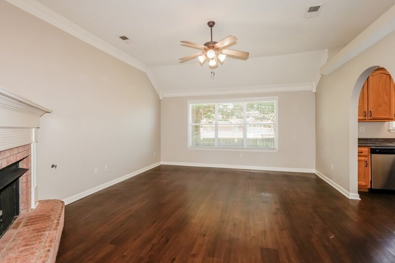 2,005/Mo, 6391 Braybourne Main Olive Branch, MS 38654 Living Room View 2