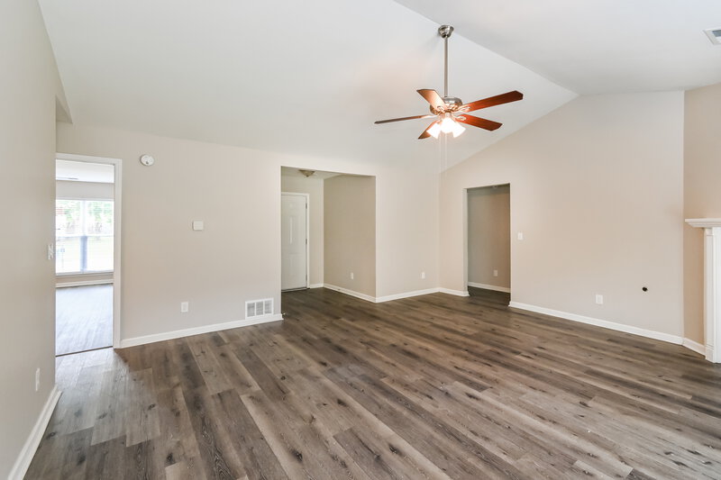 2,360/Mo, 13183 Sandbourne S Olive Branch, MS 38654 Living Room View