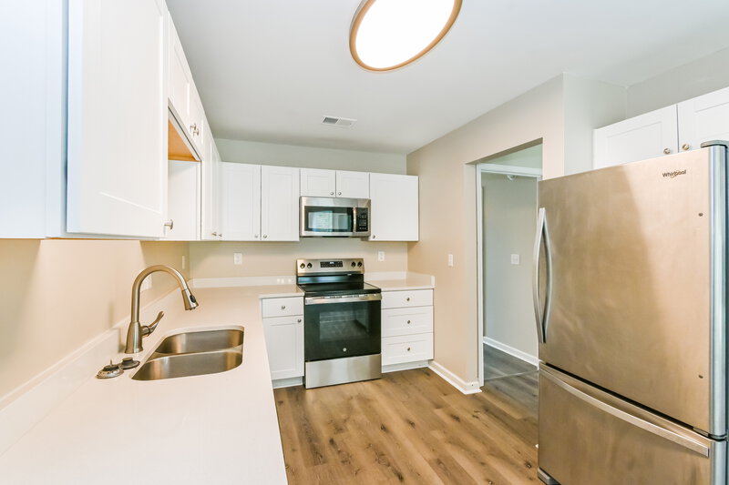 2,360/Mo, 13183 Sandbourne S Olive Branch, MS 38654 Kitchen View