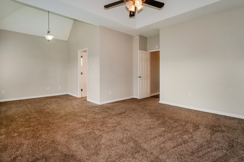 2,270/Mo, 5820 Lillian Bend Dr Arlington, TN 38002 Main Bedroom View