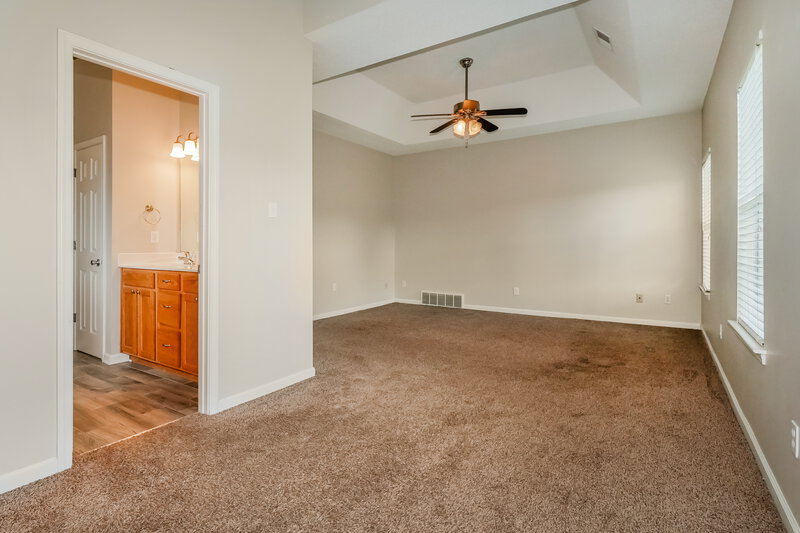 2,270/Mo, 5820 Lillian Bend Dr Arlington, TN 38002 Main Bedroom View 2