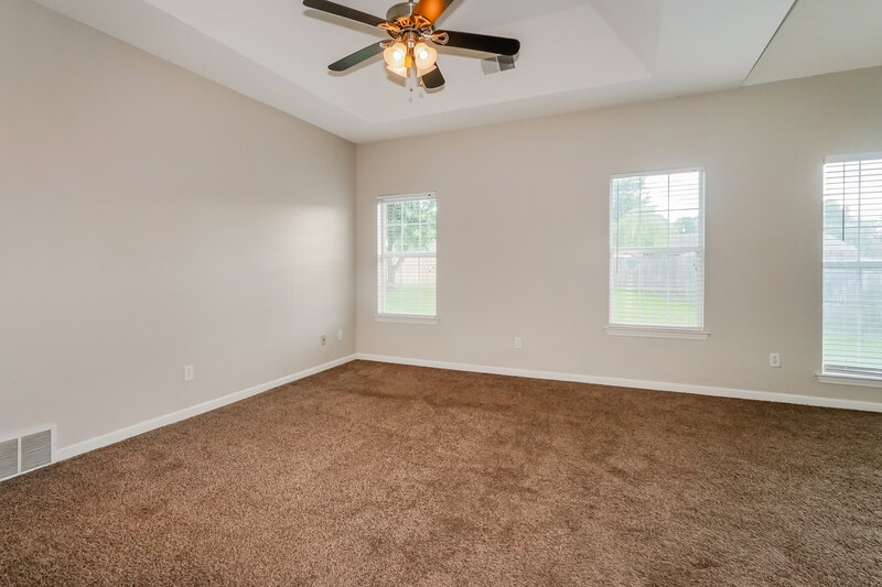 2,270/Mo, 5820 Lillian Bend Dr Arlington, TN 38002 Main Bedroom View 3