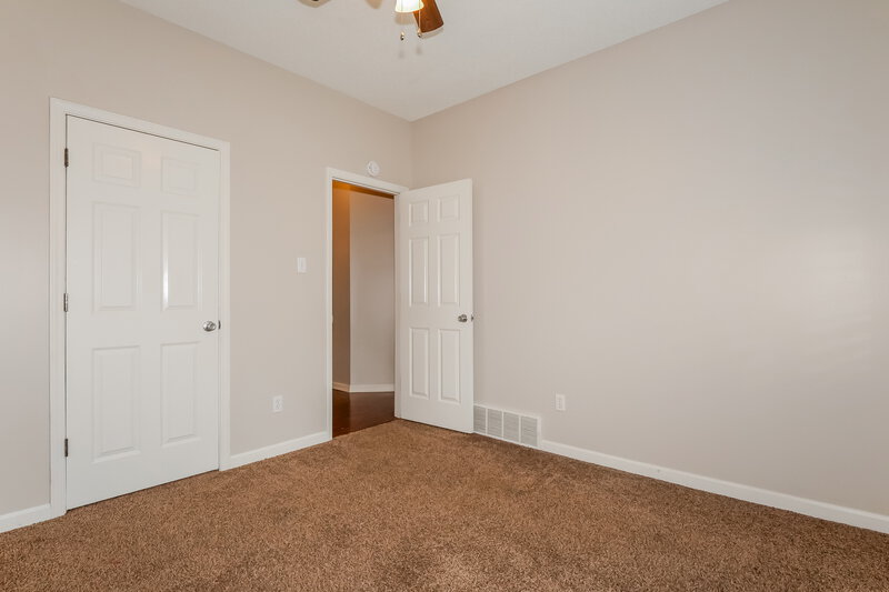 2,270/Mo, 5820 Lillian Bend Dr Arlington, TN 38002 Bedroom View 2