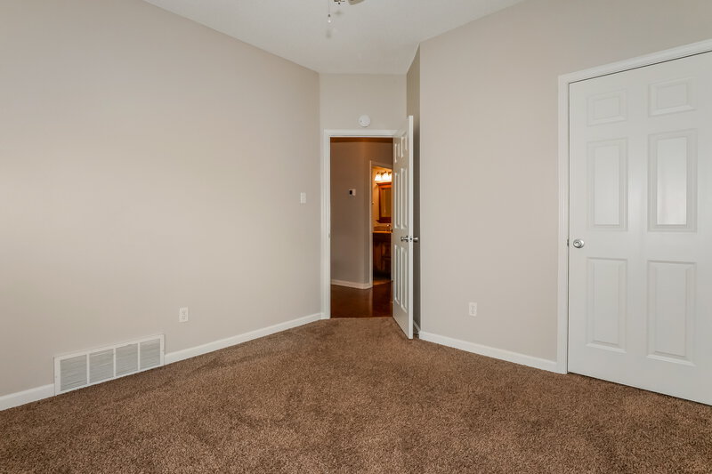 2,270/Mo, 5820 Lillian Bend Dr Arlington, TN 38002 Bedroom View 4