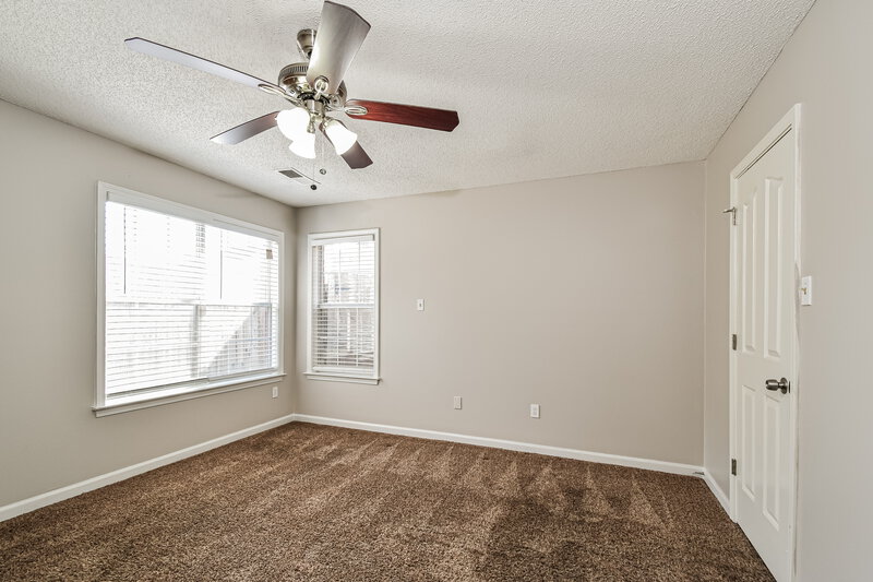 1,705/Mo, 6844 Charlotte Dr Olive Branch, MS 38654 Main Bedroom View 2